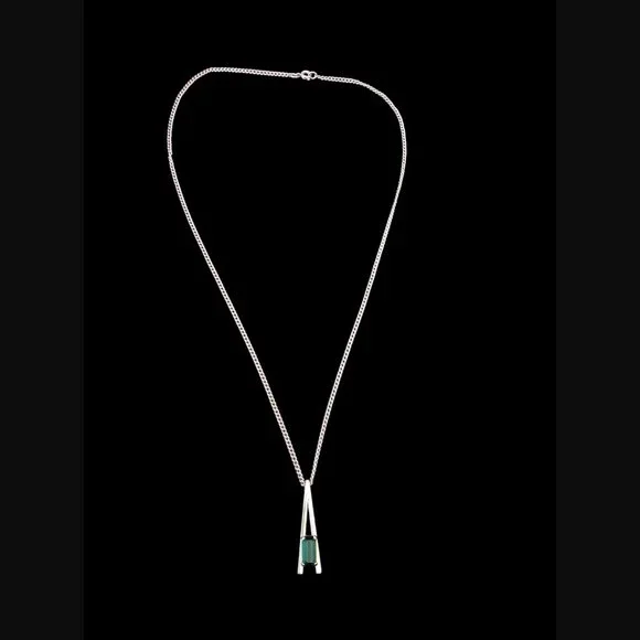 Vintage Avon Park East Collection Silver Tone Green Glass Stone Necklace 22" - Picture 7 of 7